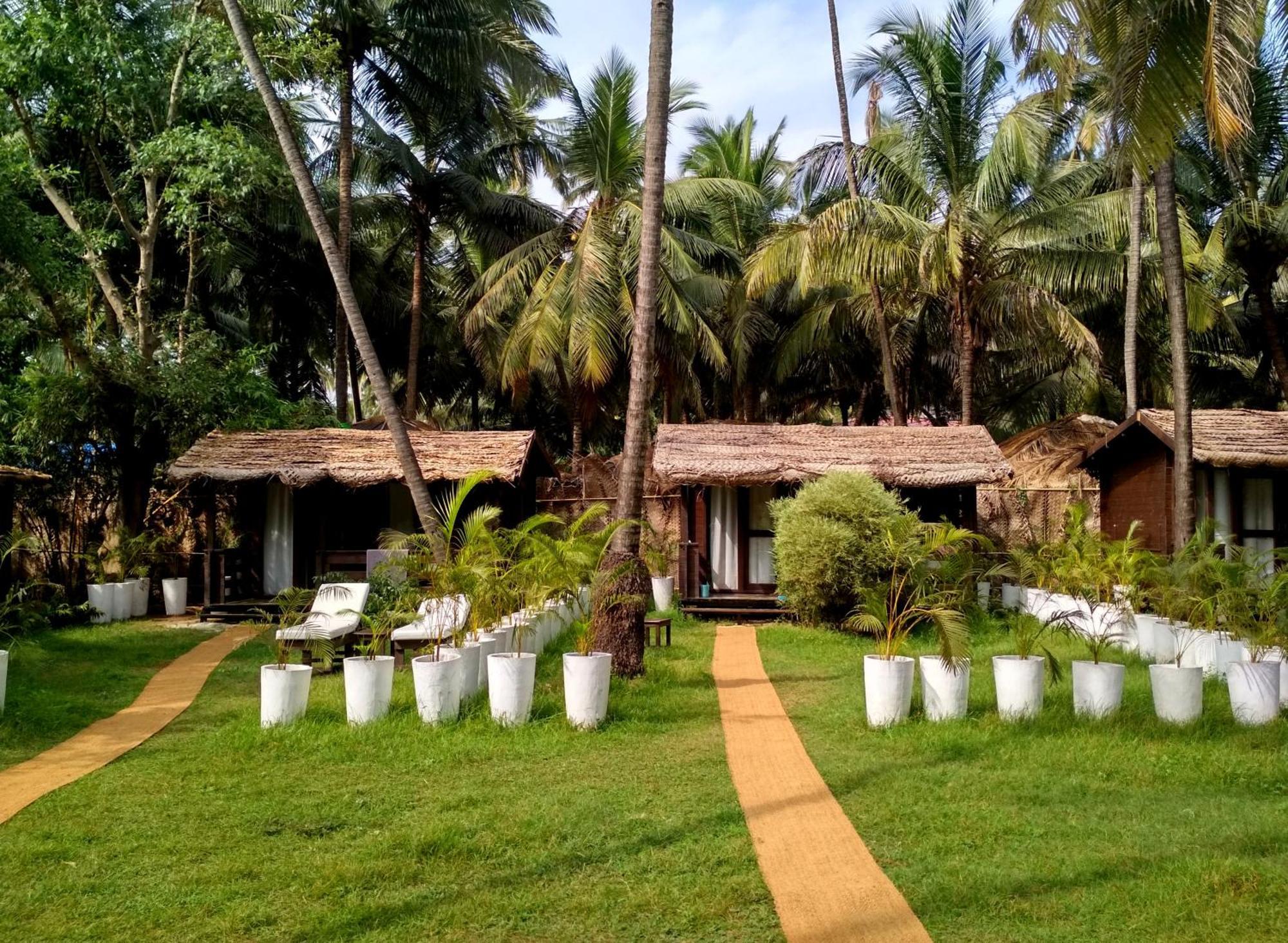 Mamagoa Beach Resort Mandrem Exterior photo